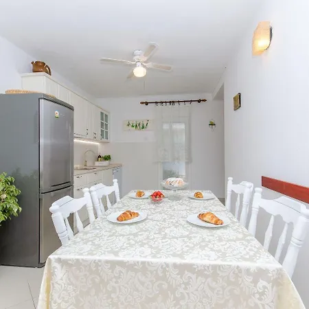 Apartman Bosiljka *